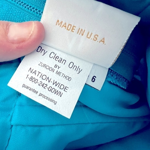 Alyce turquoise sequin prom gown size 6 - Picture 5 of 5